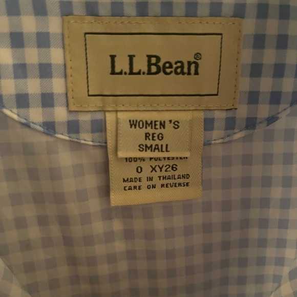 Like new L.L. Bean blue and white gingham print spring rain jacket size small. - Picture 3 of 4